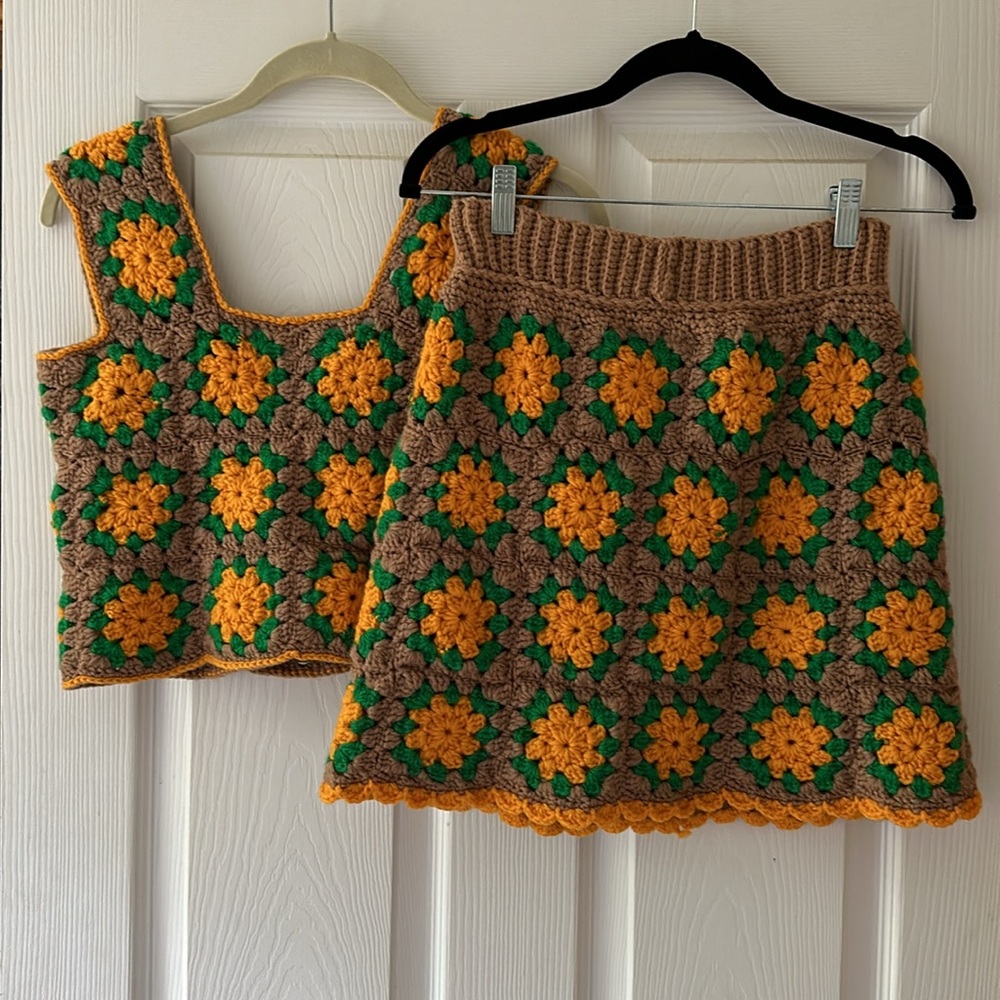 Handmade Vintage Granny Square Afghan Set - Picture 11 of 13